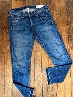 rag & bone Women's Distressed jeans mid rise  Dre Capri raw hem size 26